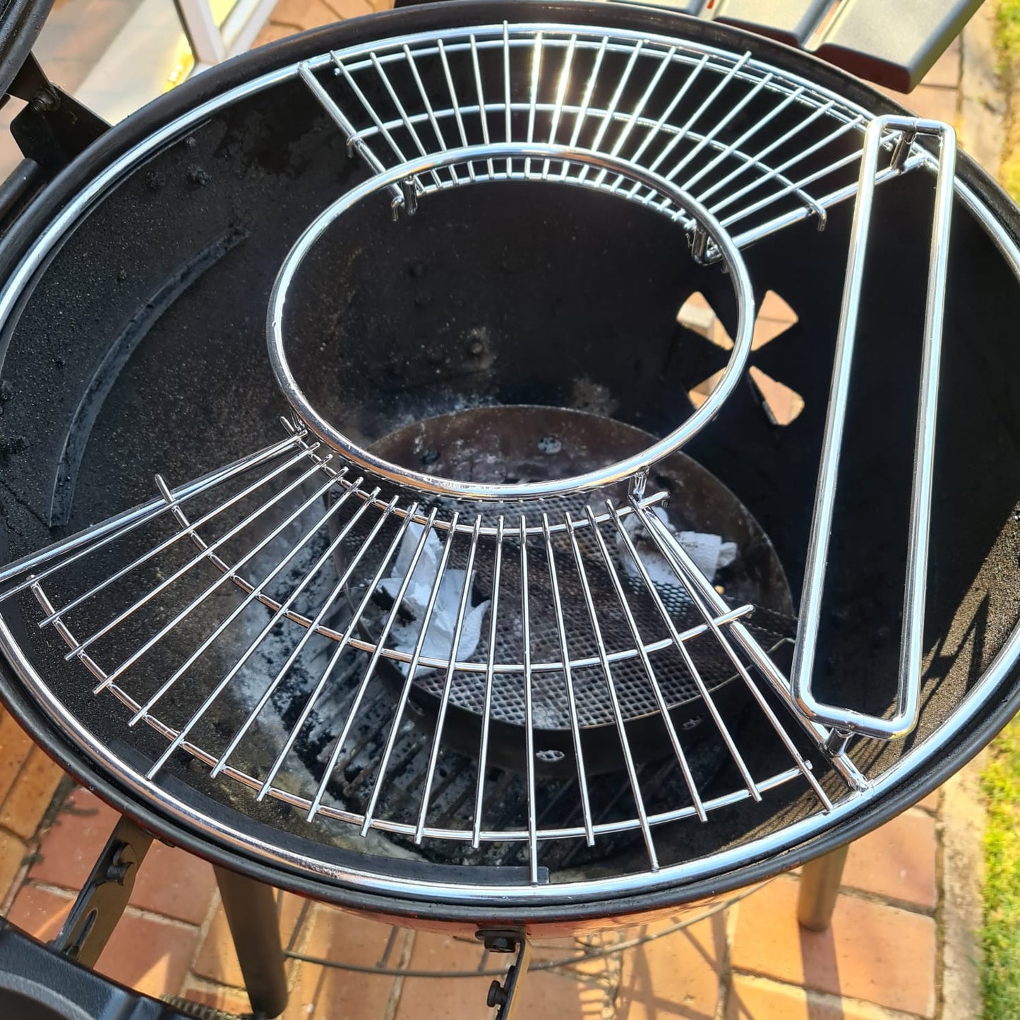 Lifespace Potjie Ring for 57cm Kettle Braai with 2 x Side Grids - Lifespace