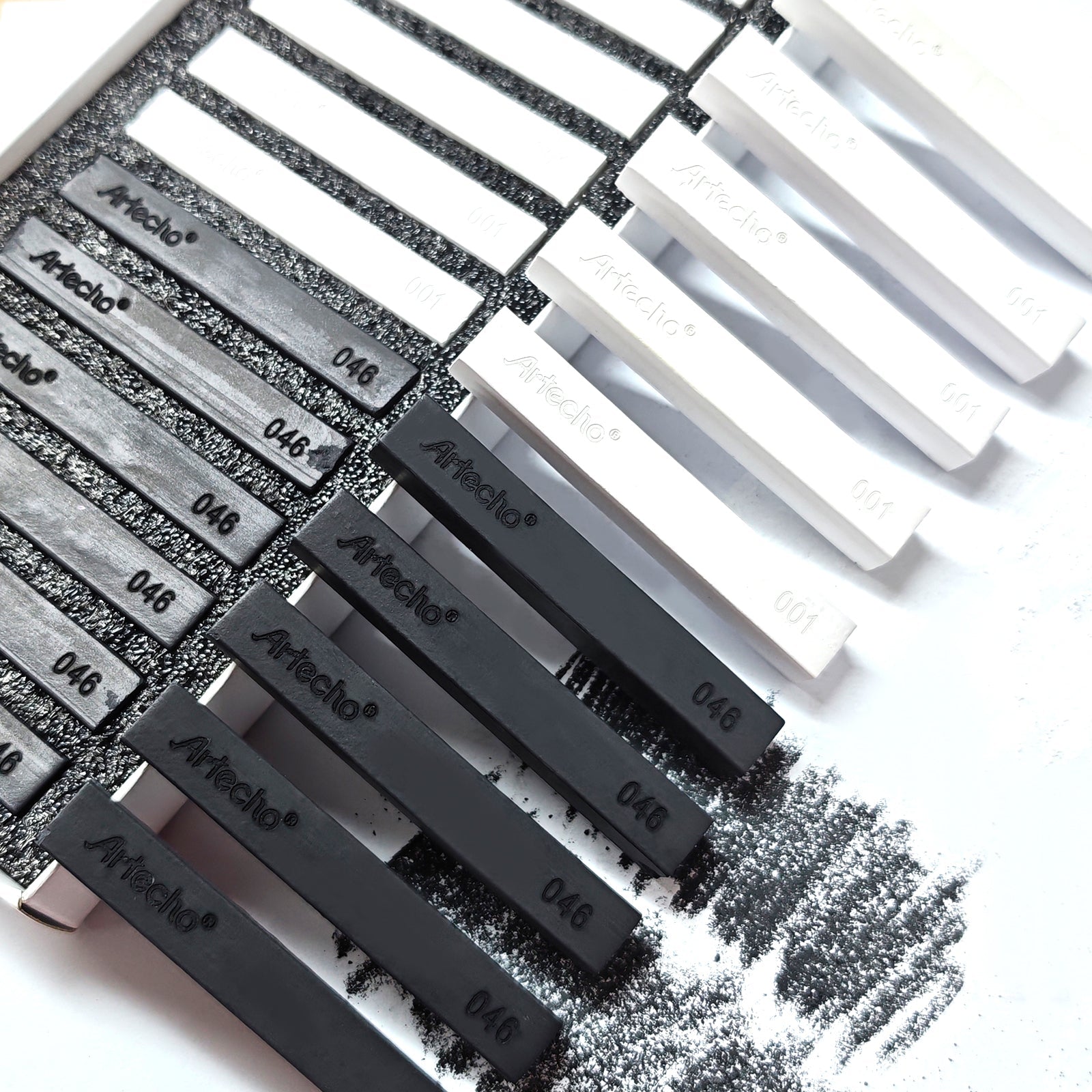 Artecho 12pc Soft Pastel Professional Range - 6 x Black & 6 x White - Lifespace