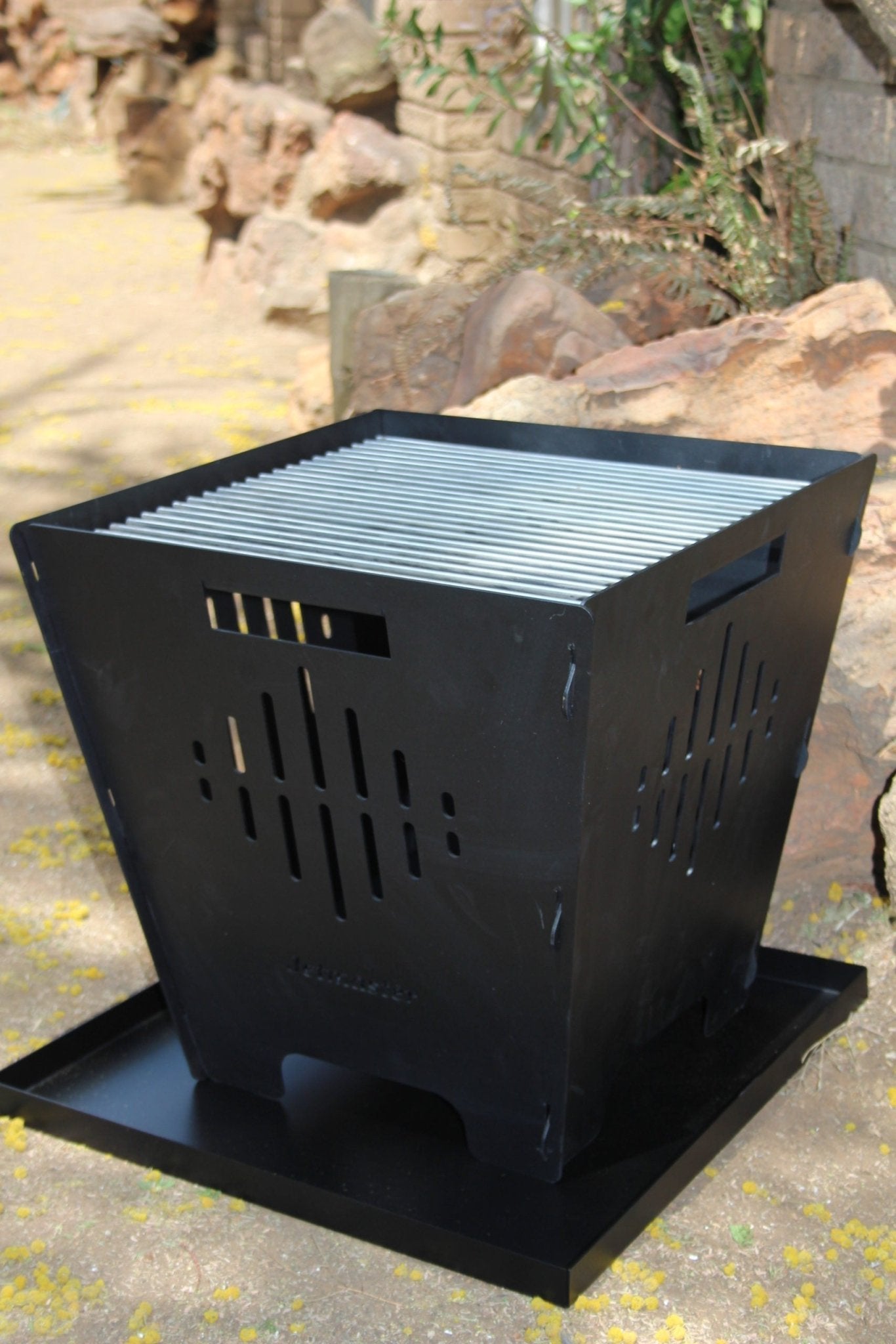 Jetmaster Kalahari 2 - in - 1 Patio Boma Fire Basket 500 - Lifespace
