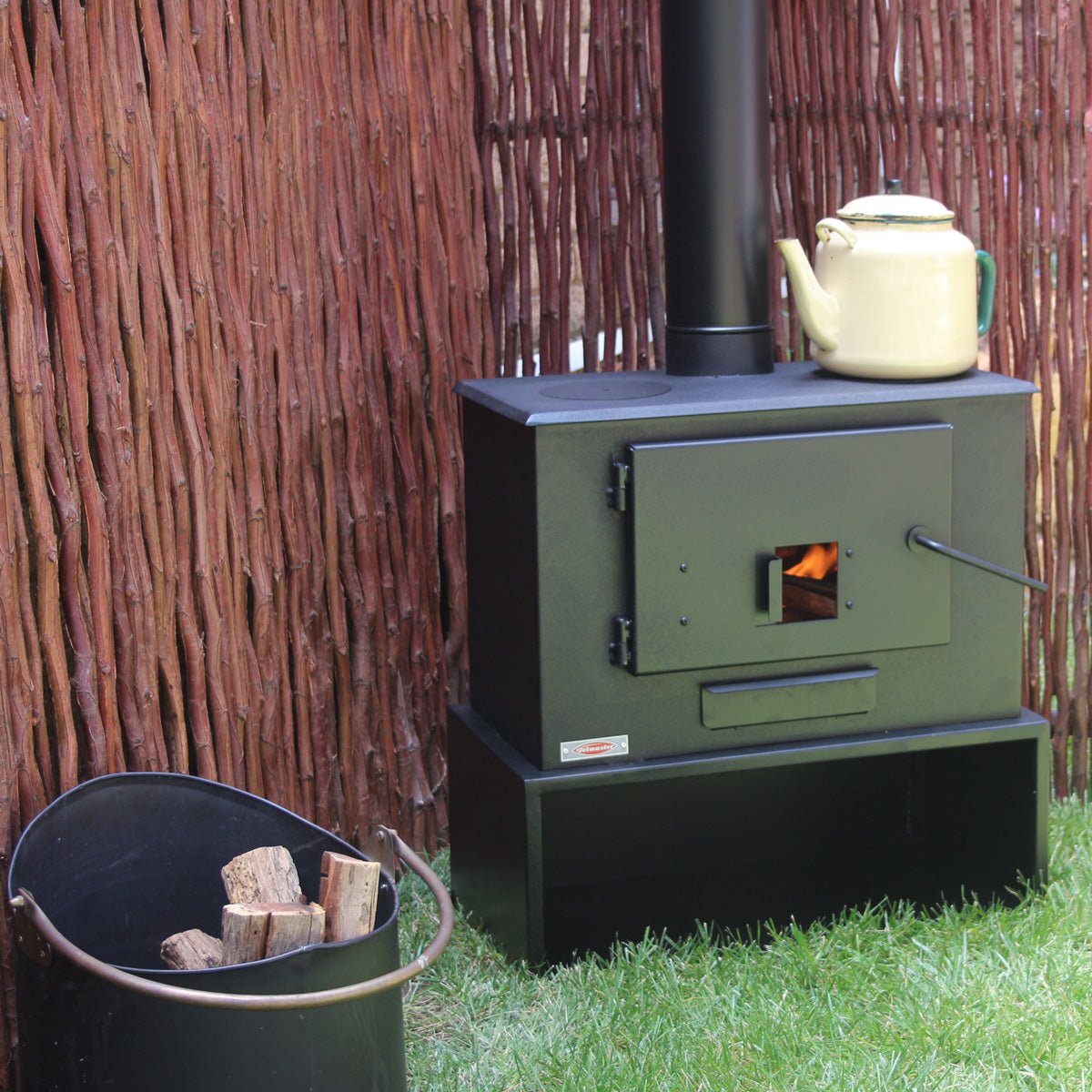 Jetmaster Makoya Radiated Heat Freestanding Stove - Fireplace - Perfect for Outdoor - Lifespace