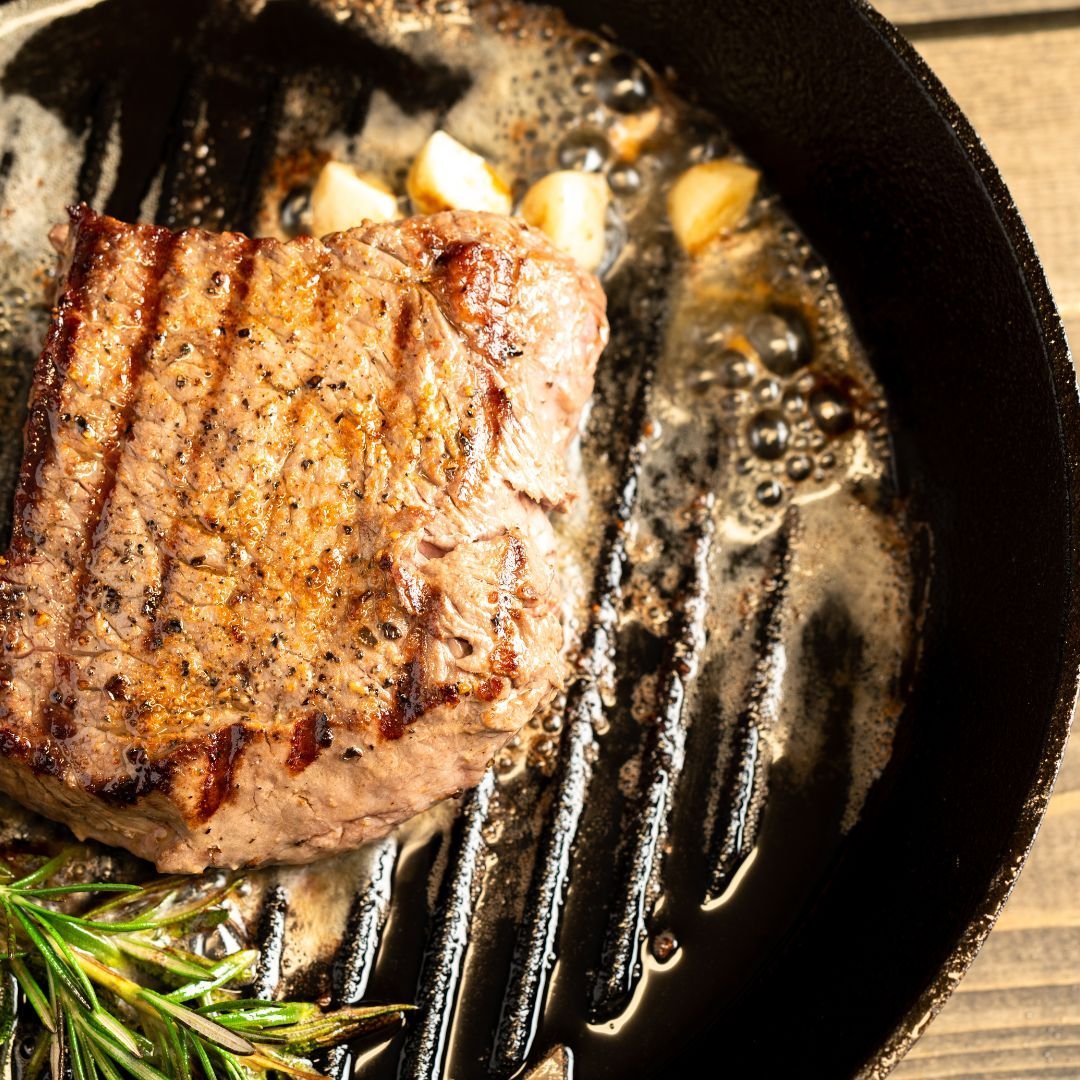 Lifespace Cast Iron Round Griddle Skillet Pan - 28cm + Potjie Clean & Care Kit Bundle - Lifespace