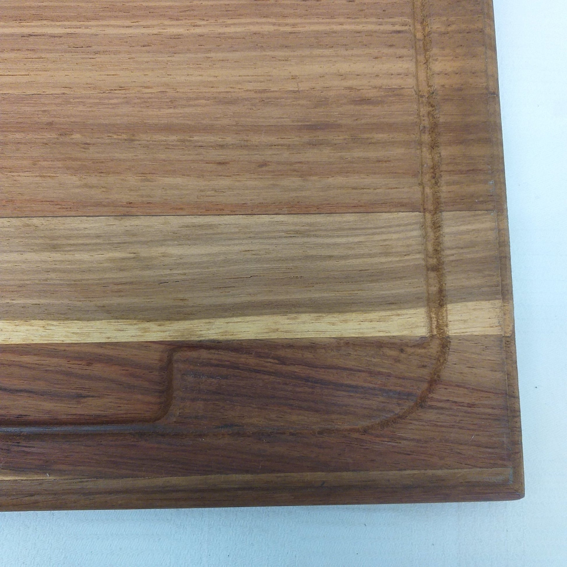 An awesome carved hardwood cutting/ carving board/ steak board with a juice groove - Lifespace