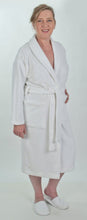 Load image into Gallery viewer, Club Classique 450gsm Towelling Bathrobe with Collar - white - Lifespace