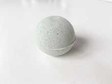 Load image into Gallery viewer, Earth &amp; Edge Wild Fig Essential Oil Medium Bath Bomb - Lifespace