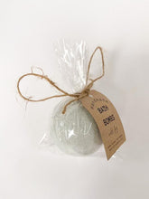 Load image into Gallery viewer, Earth &amp; Edge Wild Fig Essential Oil Medium Bath Bomb - Lifespace