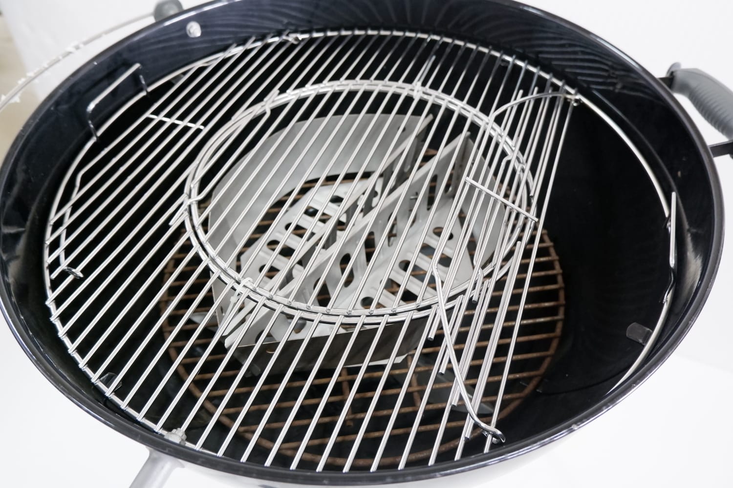 Lifespace Replacement Hinged Kettle Braai Grid With Insert - Lifespace